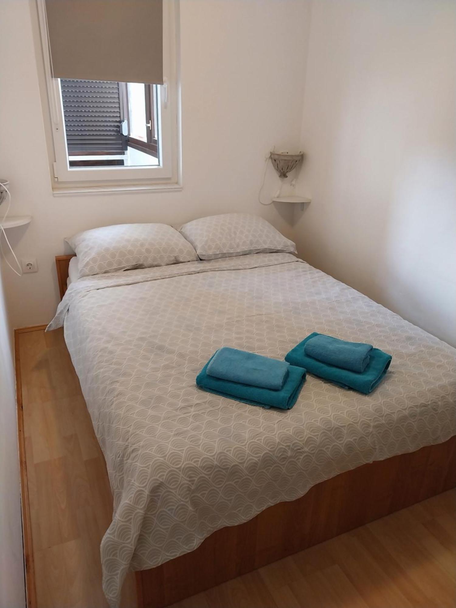 Apartment Zovko โปเรช ภายนอก รูปภาพ